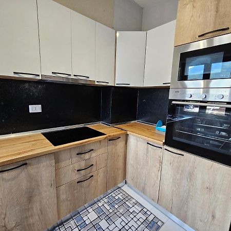 Tower Bridge Apartment Tiranë Ngoại thất bức ảnh