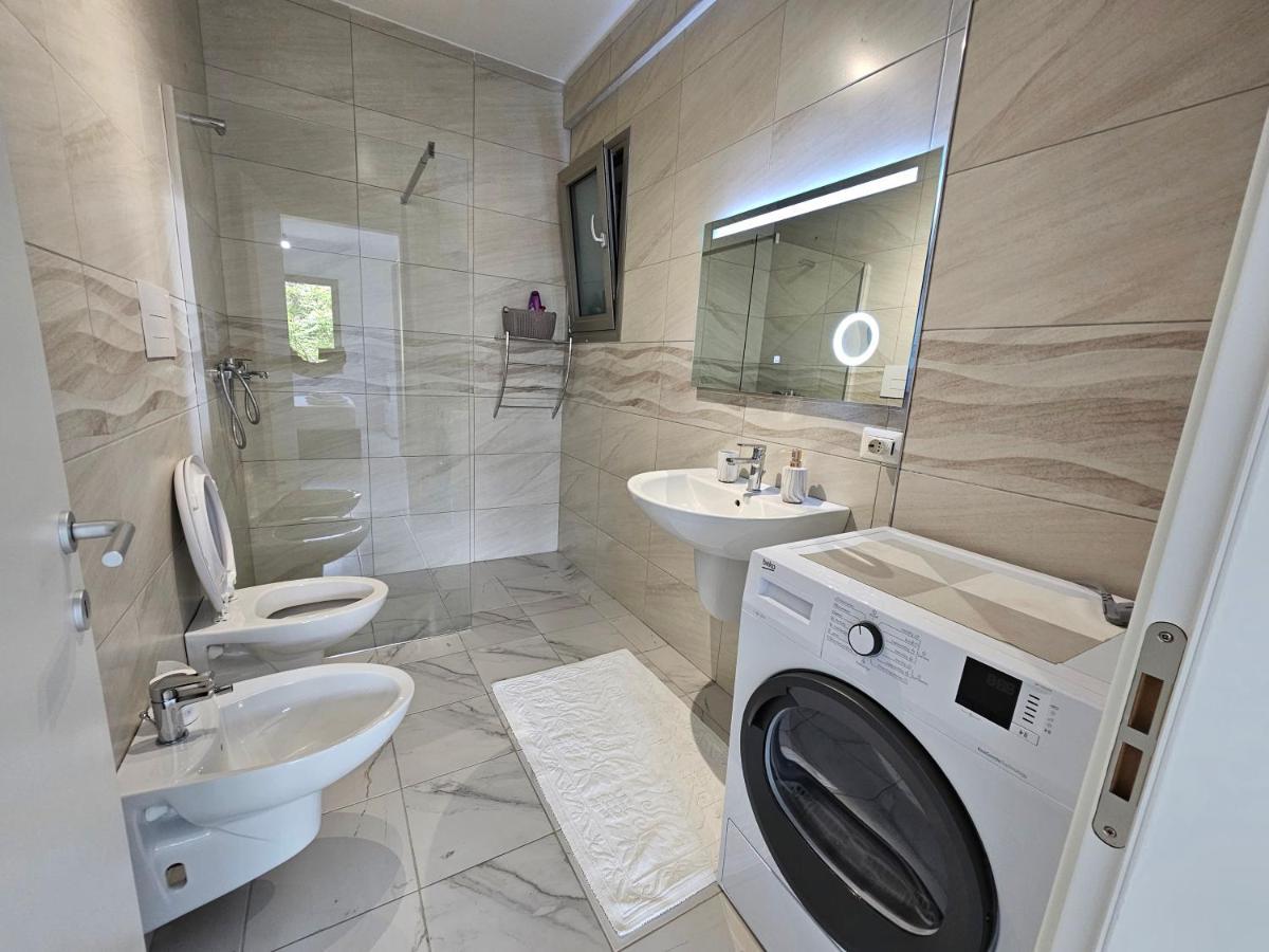 Tower Bridge Apartment Tiranë Ngoại thất bức ảnh