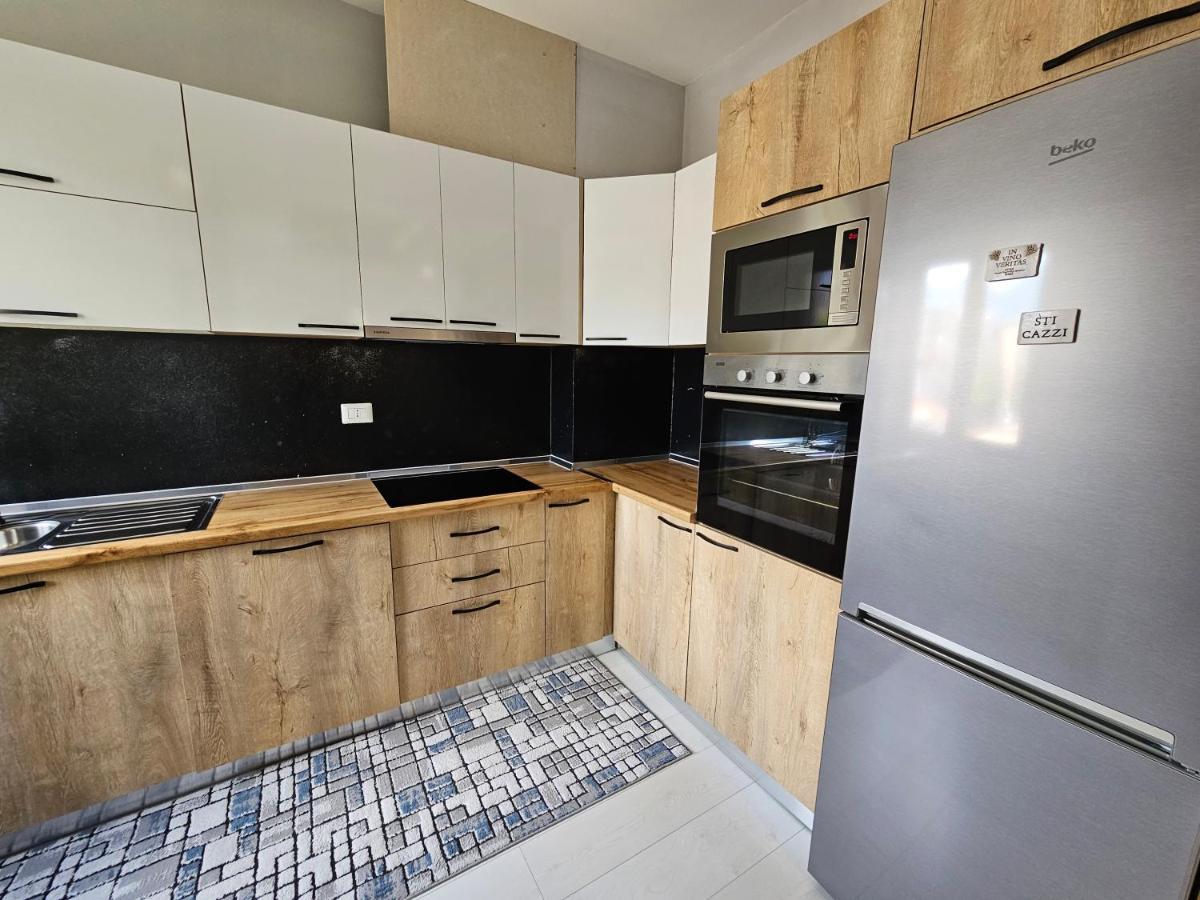Tower Bridge Apartment Tiranë Ngoại thất bức ảnh